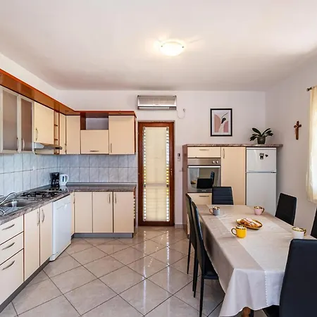 Marija * Novigrad (Dalmatia)