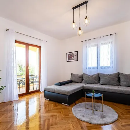 Marija Novigrad (Dalmatia)